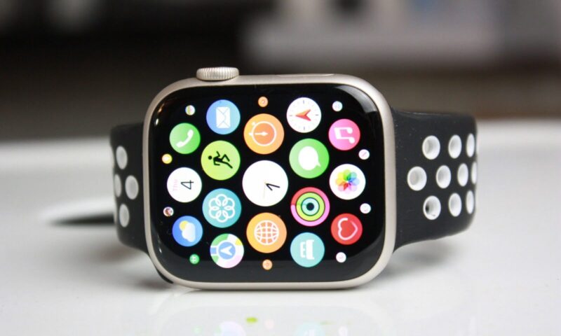 Apple Watch Series 8 (GPS and Cellular 45MM) silver