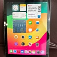 Ipad 6th gen space grey fully unlocked 32gb