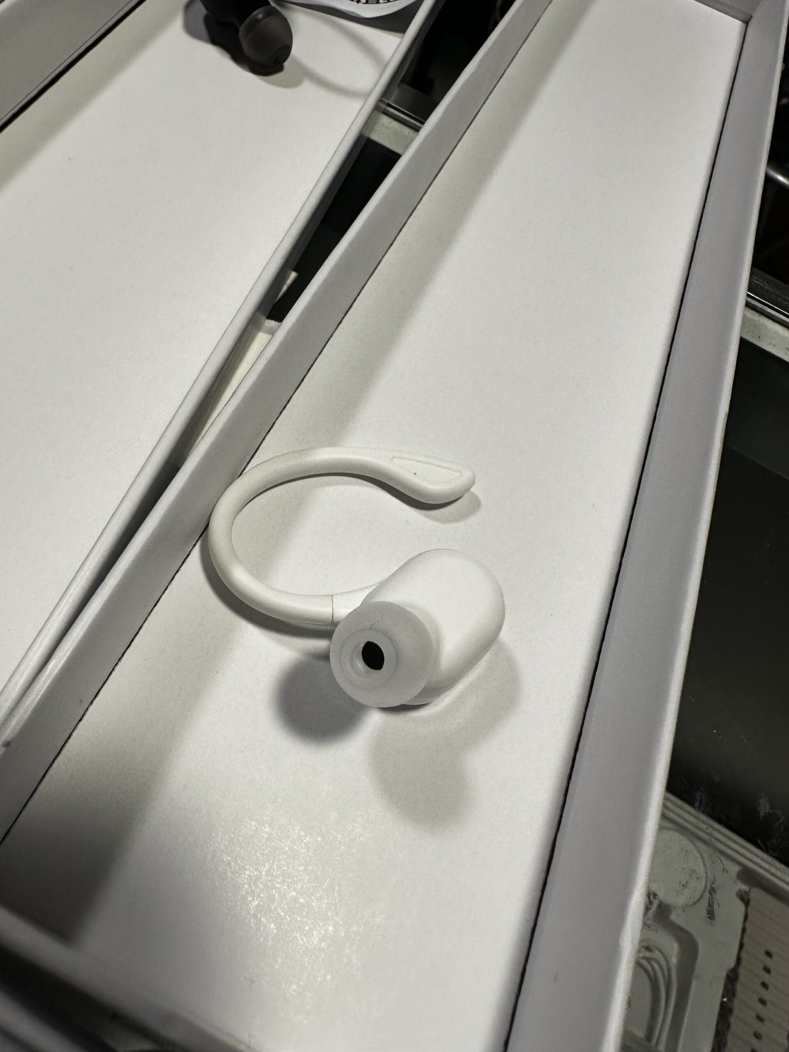 Wireless Ear Hook Bluetooth Earbuds with push Control & USB Charging - Image 2